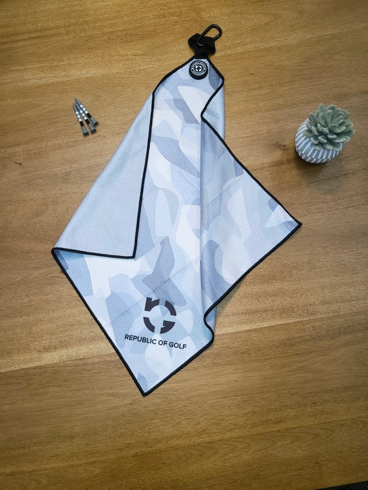 ROG Magnetic Caddy Golf Towel (22" x 44")