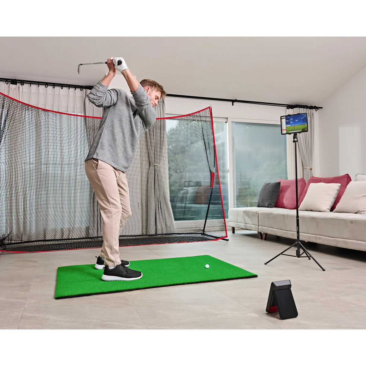 SWING Caddie SC4 PRO Launch Monitor + 3D Driving Range Simulator